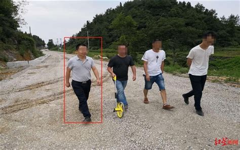 7岁男童四川雅江失踪被立为拐卖案，父母已寻找三个月_手机新浪网
