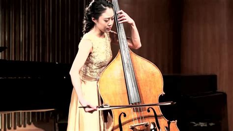 低音提琴独奏音乐会视频