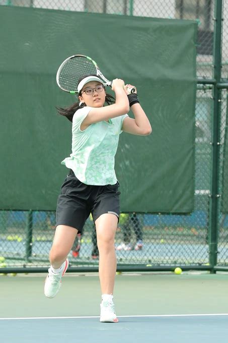 北京市青少年锦标赛揭幕，网球小将率先挥拍_京报网