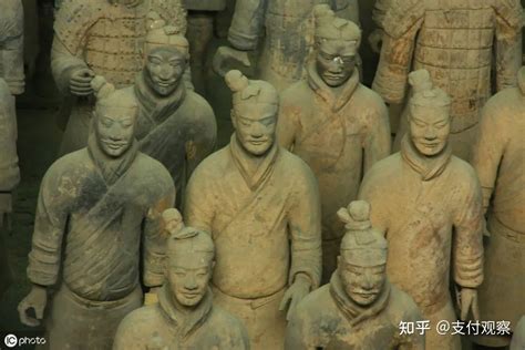 中国历史上第一位皇帝秦始皇，其长相、身高、性格是什么样的呢？_嬴政