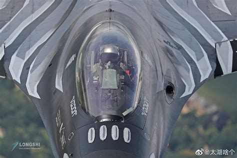 F-16战隼战斗机|战隼|飞机|飞行员_新浪新闻