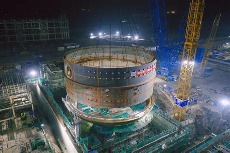 三门核电3号机组核岛钢制安全壳一环顺利吊装就位