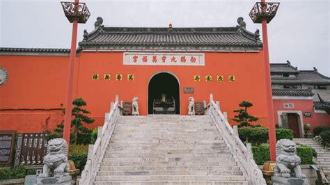《茅山学堂》这是中国的第一具僵尸，金缕玉衣僵尸#恐怖#惊悚#悬疑_腾讯视频