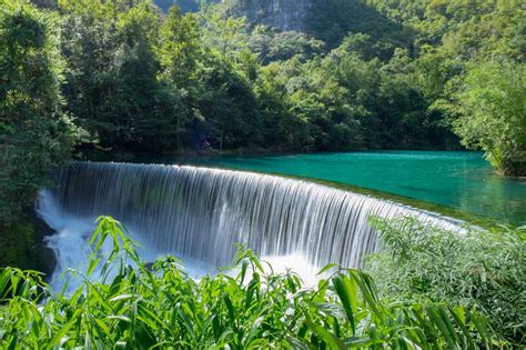 贵州荔波：美到极致的流水-人民图片网