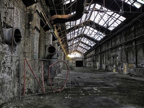 旧工厂废墟高清图片下载-正版图片500839376-摄图网