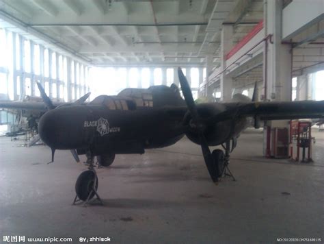 传奇“黑寡妇”战斗机亮相北京航博 世界仅存两架