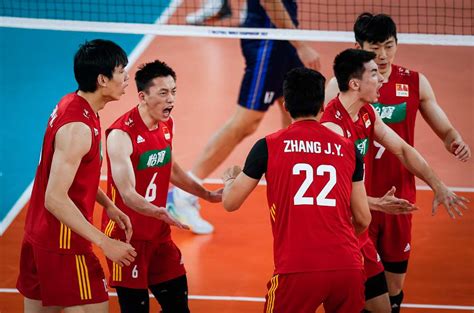 中国男排世界排名第25位，压线入围巴黎奥运会资格赛-青报网-青岛日报官网