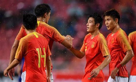 圆梦小世界杯！中国1足球队二获全球季军仍暗淡，泰国崛起已夺1冠|泰国|季军|中国足球_新浪网