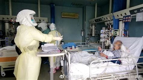 武汉市金银潭医院又有4名患者出院！最大的82岁