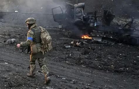乌克兰称乌军阵亡1万多人，俄媒：被俘乌军缺乏训练，只能挖战壕|乌克兰_新浪新闻