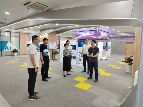 机械工程学院（人工智能学院）与芜湖市双彩智能科技有限公司举行校企合作对接活动