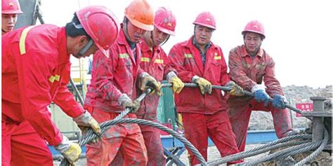 准东钻井公司：“电代油”助力“绿色钻井”