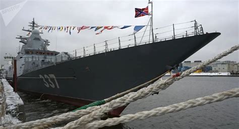 俄罗斯军舰高清摄影大图-千库网