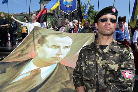 纳粹帮凶竟成乌克兰“民族英雄”， 100 万二战亡灵向谁投诉？