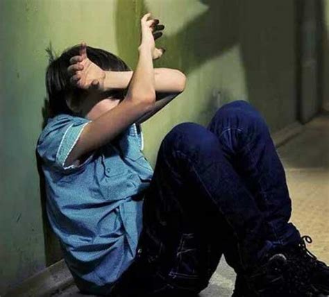 未成年人霸凌案宣判，7名少女强迫15岁少女下跪脱衣获刑 - 知乎