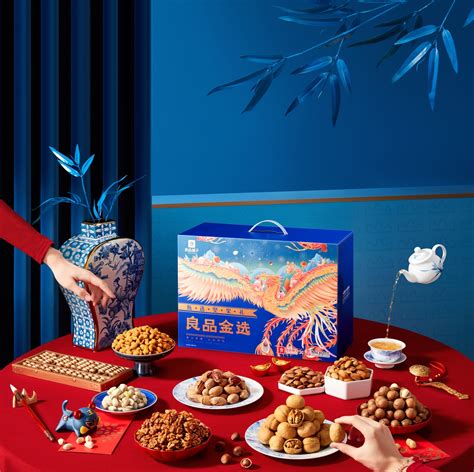 高端零食良品铺子品牌大使彭昱畅温暖演绎“良品上桌就是年”，讲述中国年里的中国零食文化-企业频道-东方网