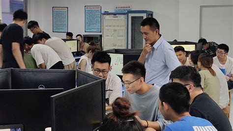 山东理工大学师生来校开展网络优化实训-欢迎来到信息工程系