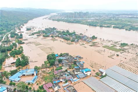 入汛以来最强降雨侵袭贵州罗甸 多地庄稼被淹-图片频道
