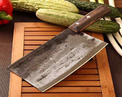 最好的菜刀是用什么材质做的（菜刀什么材质最好，菜刀什么钢材最好用？） | 说明书网
