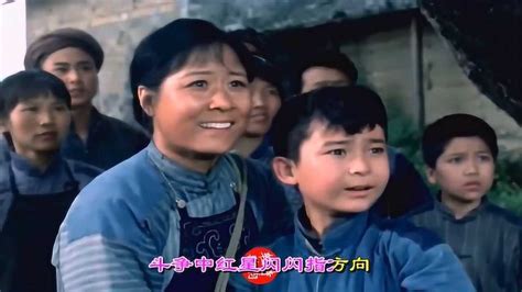 《闪闪的红星》一部1974年的经典老电影，潘东子勇斗胡汉三，满满的童年回忆_腾讯视频}