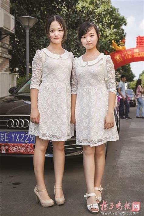 台湾“最美双胞胎”长大了 14年过去更美了_娱乐开扒__杭州19楼