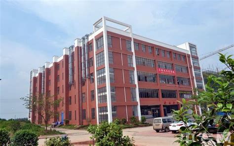 南昌师范学院有几个校区及校区地址 哪个校区最好_高三网
