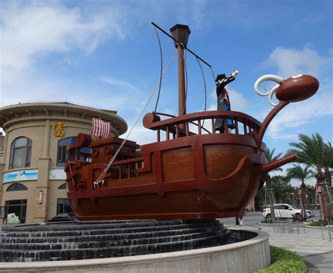 恒大•阳江夏威夷大型海盗船钢结构景观装置_广州璟色雕塑有限公司