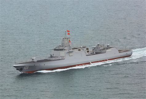 中国十大王牌战舰，总吨位远超整个台湾海军