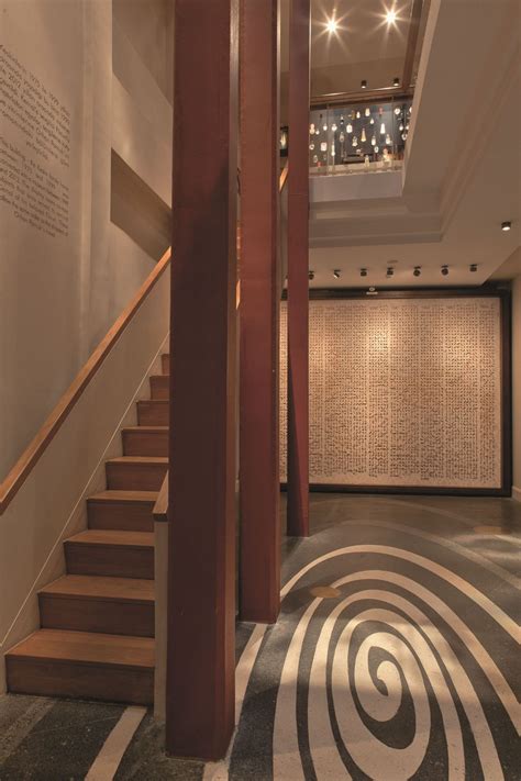 帕穆克的纯真博物馆：一部人类情感的百科全书与伊斯坦布尔生活史