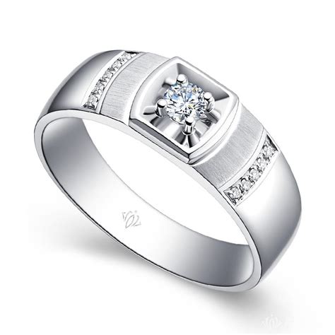 男士戒指戴法的含义有哪些 佩戴戒指如何搭配 - 冰种玻璃种翡翠手镯挂件A货_翡翠原石种水等级划分鉴定价格多少钱，国翠世家珠宝