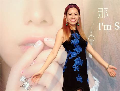 歌手徐怀钰在线直播引发“回忆杀”，网友评论：我的青春！ | 北晚新视觉