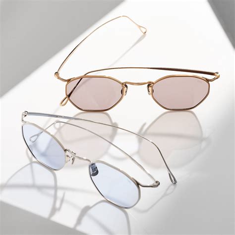 ESW00532 - C字装饰太阳眼镜 - 抛光镀金饰面金属，绿色镜片 - 卡地亚