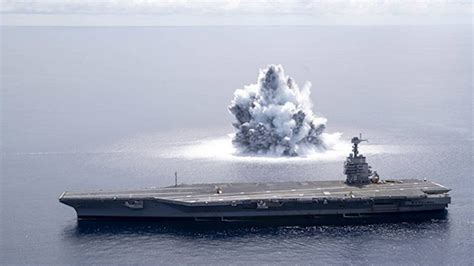 17年前的今天 美军驱逐舰遭炸弹快艇袭击致17死39伤_手机新浪网