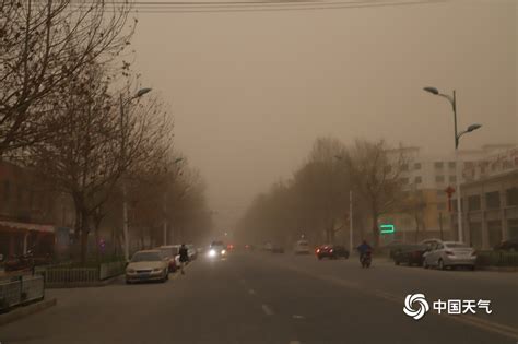 新疆喀什强沙尘暴现场图曝光 部分地区出现黑风天气-闽南网