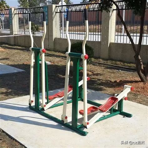 小区健身器材名称及图片大全 户外小区广场上的健身器材厂家 公园健身路径