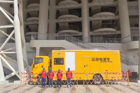 国网吴忠供电公司护航2023年宁夏黄河金岸（吴忠）马拉松赛举办