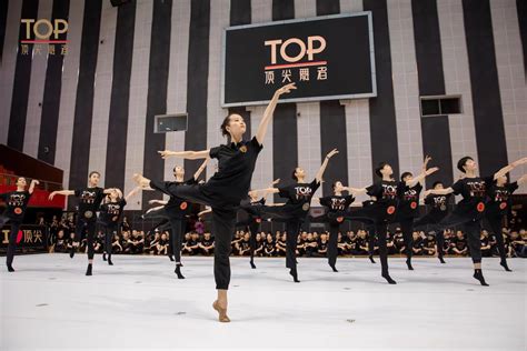 中国文艺网_“2021中国顶尖舞者之夜”在京举办