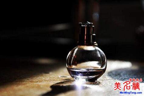 文艺的香水名字,自创香水起名,以香香为名的网名_大山谷图库