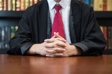 2022法学类专业就业方向及前景：法学类专业可以从事哪些职业？