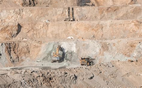 2022年全球十大铜矿公司，一家中国公司入榜 按照2022年归属于公司的开采铜产量排名，全球十大铜矿公司分别为：智利矿业巨头Codelco是 ...