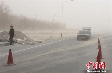 新疆喀什遭遇强沙尘暴 气象部门黄色预警-中国气象局政府门户网站