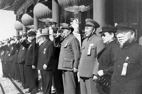 70周年大庆∣历史长河当中的党建背景图片