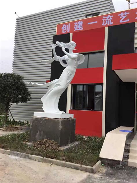 玻璃钢人物雕塑工艺品-方圳雕塑厂