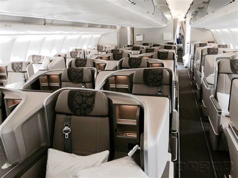 波音777客机|777机型信息/座位图片|777价格|777飞机怎么样？能坐多少人_昆明国旅