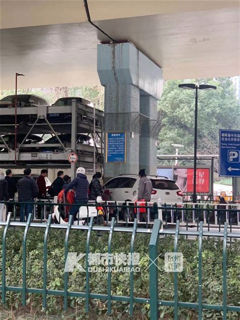 今天中午，上塘高架桥下发生两起蹊跷车祸！几乎同时，距离几百米-杭州新闻中心-杭州网
