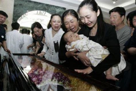 丛飞37岁因癌去世，5年后妻子邢丹也不幸去世，死因令人悲愤_凤凰网视频_凤凰网
