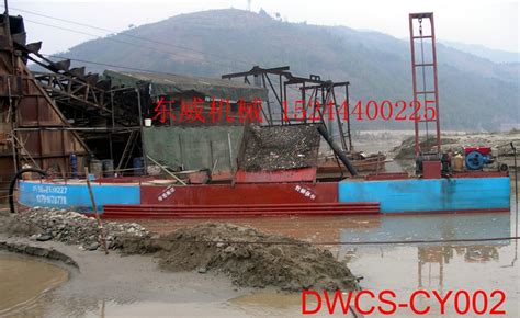 丹东定制DW-40方抽沙运输船自航自卸式抽沙船