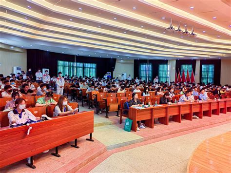 安庆职业技术学院2023年度公开招聘就业见习人员公告(招聘4个职位10人)_考试公告_公考雷达