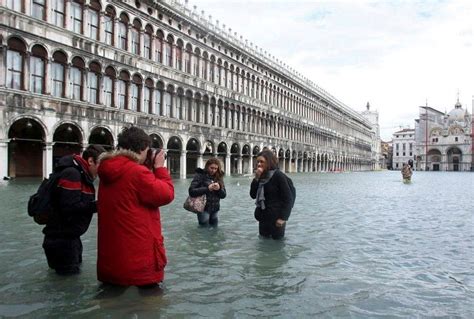 “水城”威尼斯被淹，热门景点变成了这样……