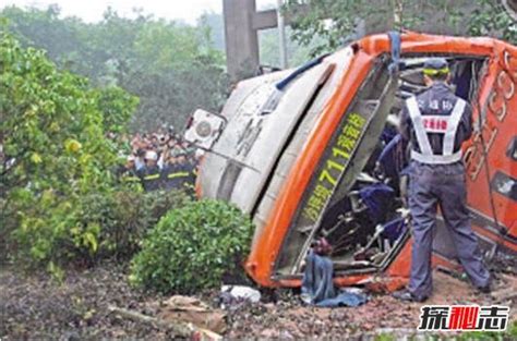 一辆越野车在恭城坠落山谷，事故导致3人遇难2人受伤|南国早报网-广西主流都市新闻门户